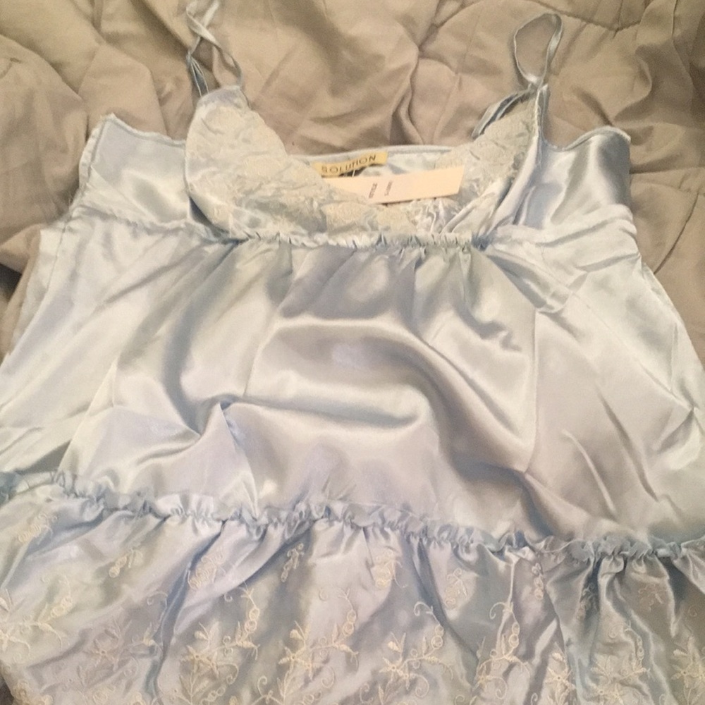 (M) Solution Camisole baby blue
